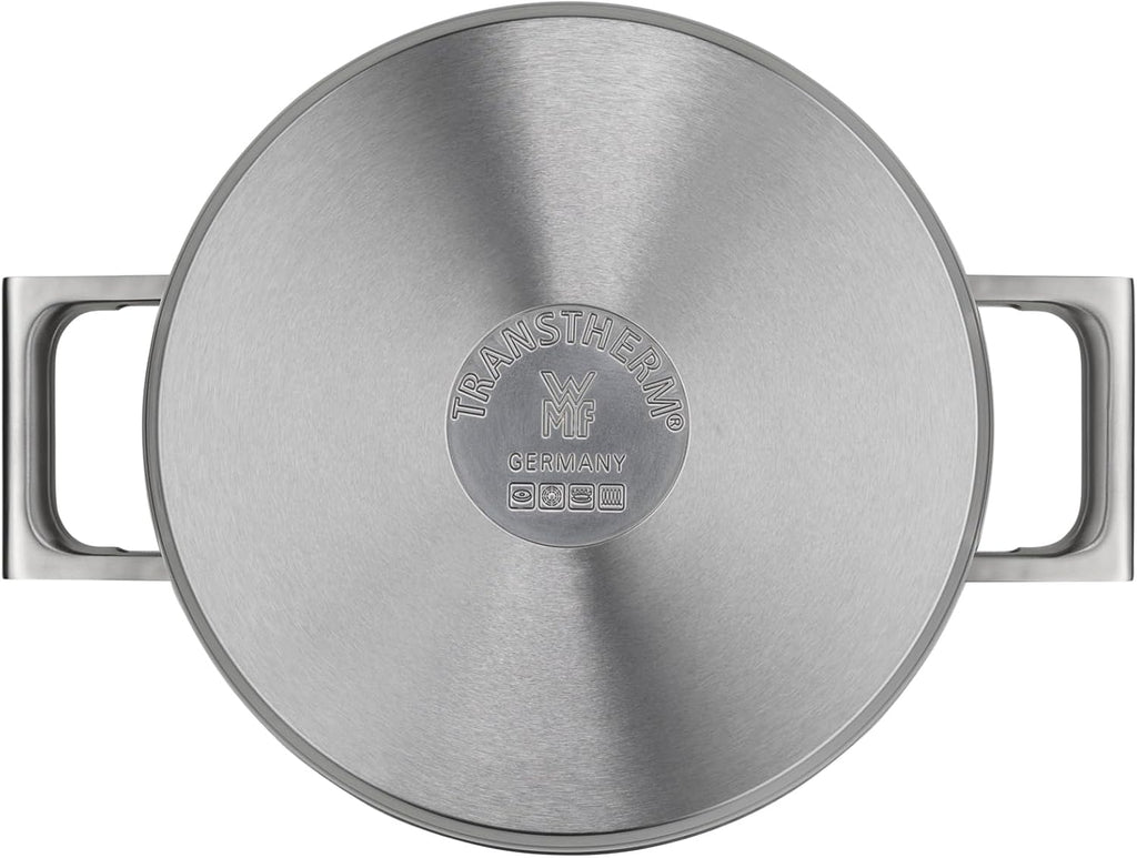WMF Ultimate Cool Kochtopf klein 24 cm, Edelstahldeckel, Bratentopf Induktion 4,1l, Cromargan Edelstahl matt, wärmereduzierende Griffe, Induktions Topf mit Innenskalierung, spülmaschinengeeignet